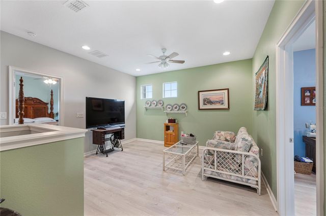 437 SAPPHIRE DRIVE, Davenport, FL 33837