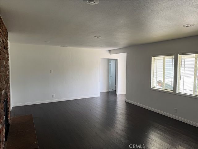 11970 2nd, Yucaipa, CA 92399