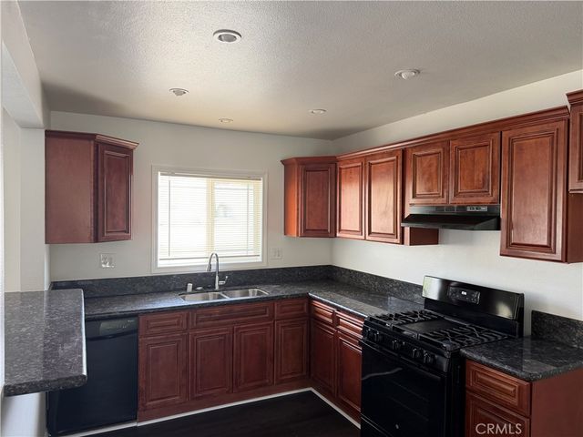 11970 2nd, Yucaipa, CA 92399