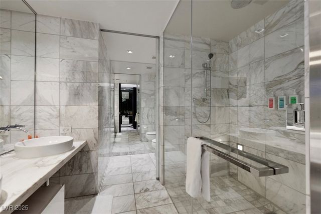 4381 West Flamingo Road 2821, Las Vegas, NV 89103