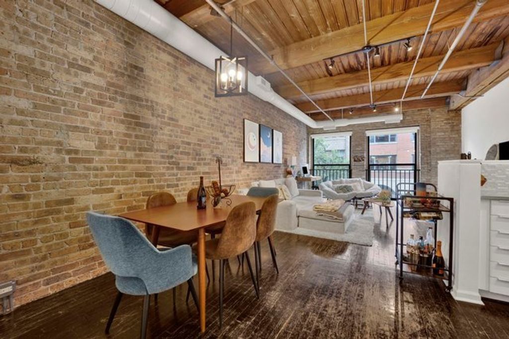 225 W Huron Street 211, Chicago, IL 60654 — photo 5