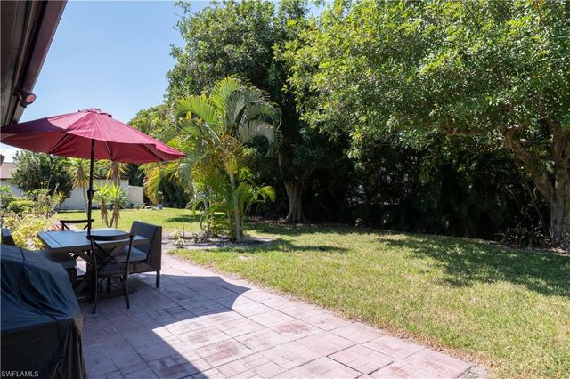 3810 Estero Bay LN F6, Naples, FL 34112