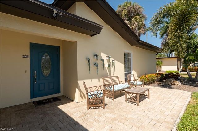 3810 Estero Bay LN F6, Naples, FL 34112