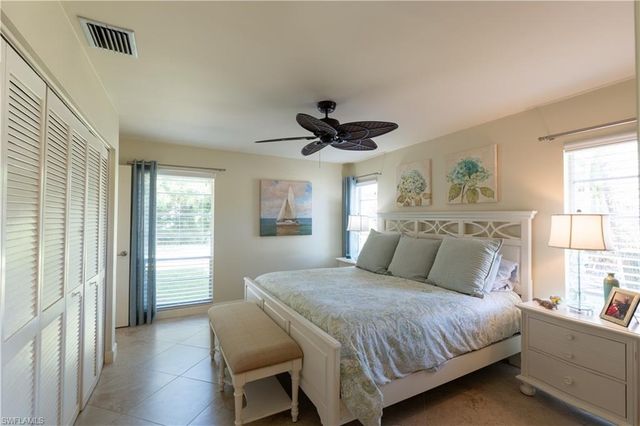 3810 Estero Bay LN F6, Naples, FL 34112