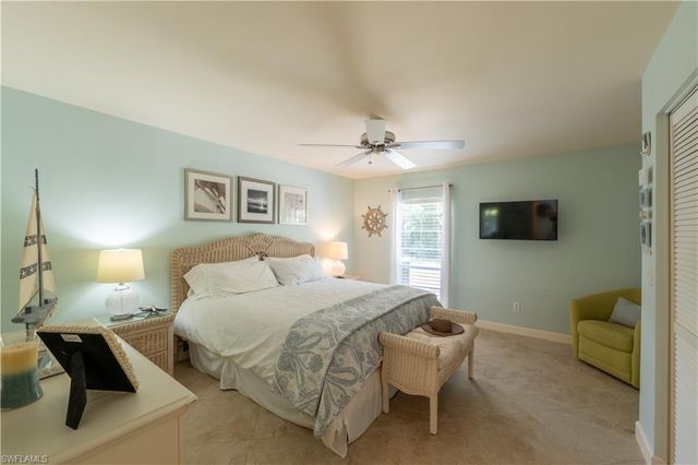 3810 Estero Bay LN F6, Naples, FL 34112