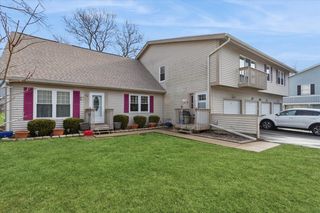 227 Elkhorn Court D, Bolingbrook, IL 60440