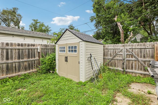 433 N Centennial Street, Indianapolis, IN 46222