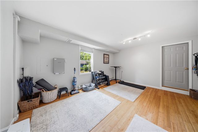 78 Riverside Drive, South Kingstown, RI 02879