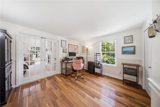78 Riverside Drive, South Kingstown, RI 02879