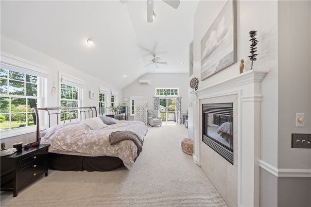 78 Riverside Drive, South Kingstown, RI 02879