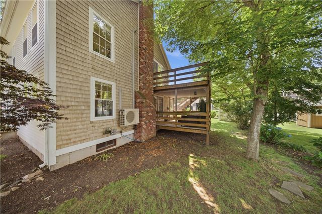 78 Riverside Drive, South Kingstown, RI 02879