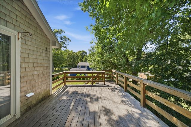 78 Riverside Drive, South Kingstown, RI 02879