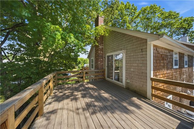 78 Riverside Drive, South Kingstown, RI 02879