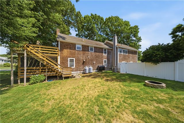 78 Riverside Drive, South Kingstown, RI 02879