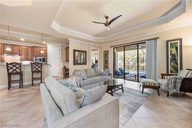 9234 Veneto PL, Naples, FL 34113