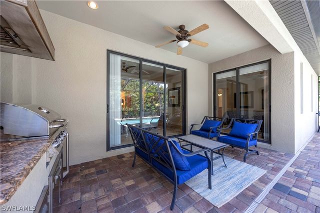 9234 Veneto PL, Naples, FL 34113