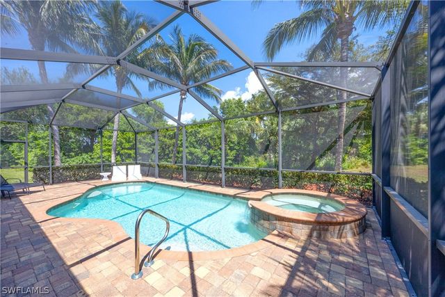 9234 Veneto PL, Naples, FL 34113