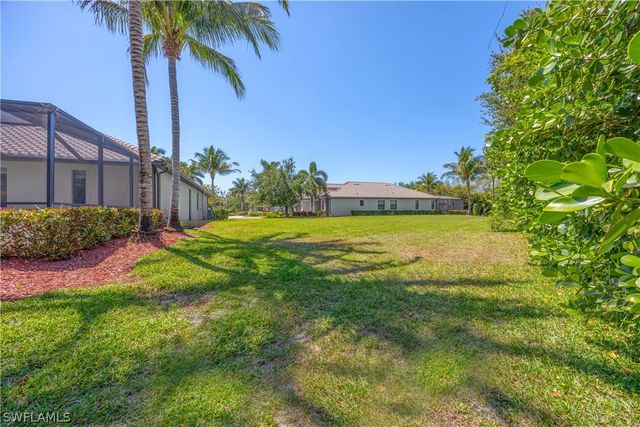 9234 Veneto PL, Naples, FL 34113