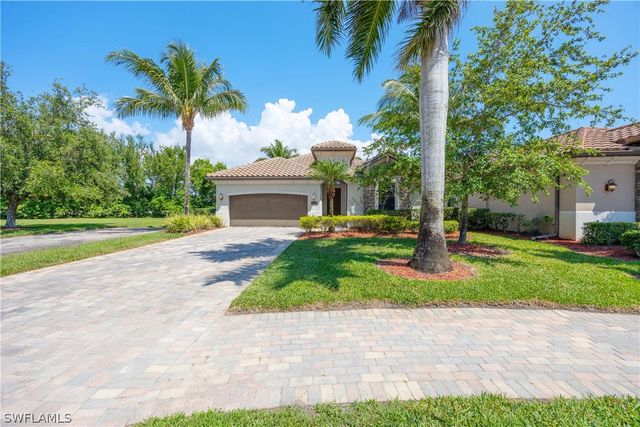 9234 Veneto PL, Naples, FL 34113