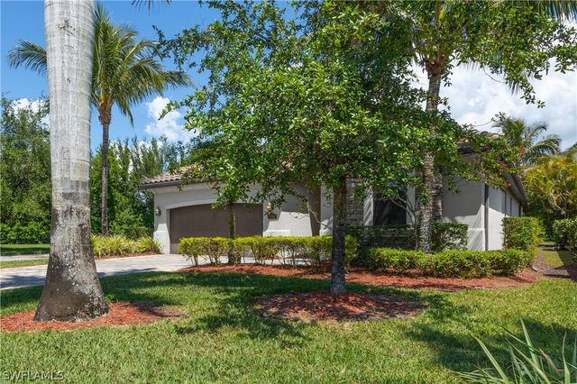 9234 Veneto PL, Naples, FL 34113