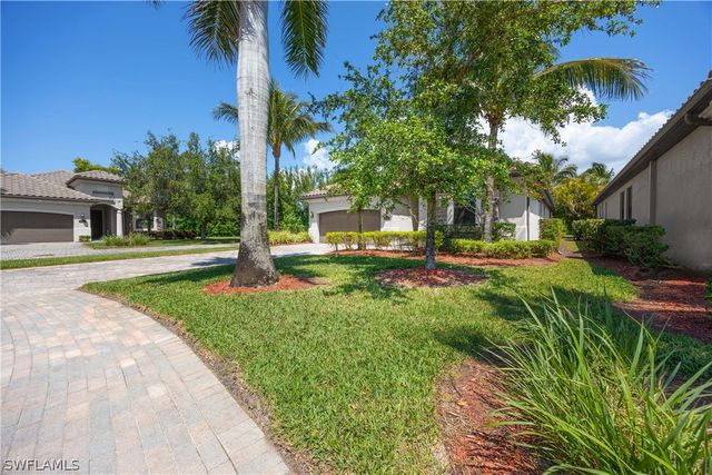 9234 Veneto PL, Naples, FL 34113