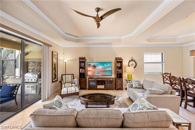 9234 Veneto PL, Naples, FL 34113