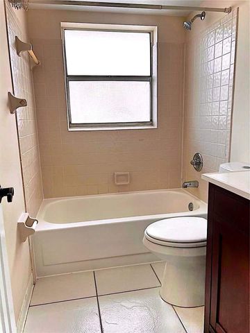 1014 Twin Lakes Drive 20-h, Coral Springs, FL 33071