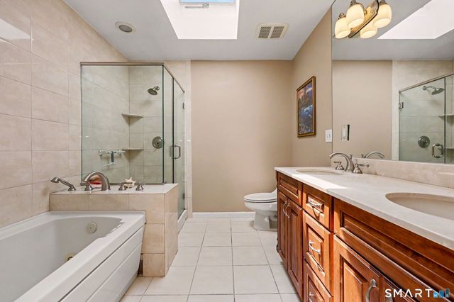 2539 Bedford Street 34C, Stamford, CT 06905