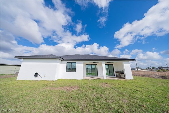 9035 E Broad CIR, Labelle, FL 33935