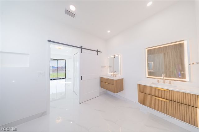 9035 E Broad CIR, Labelle, FL 33935