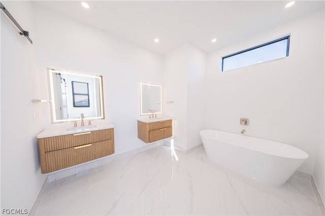 9035 E Broad CIR, Labelle, FL 33935