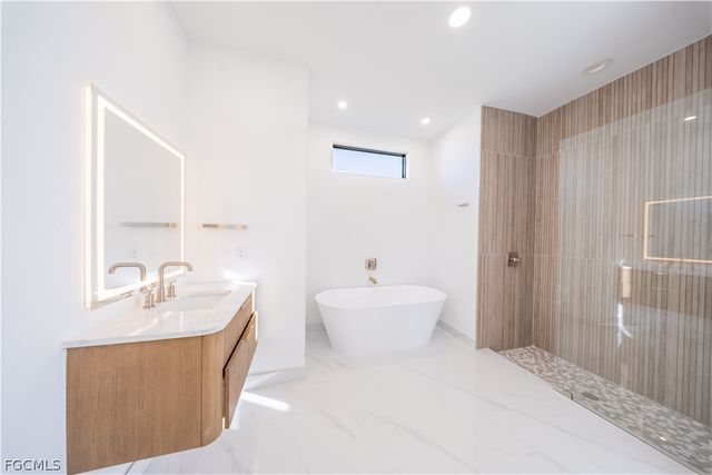 9035 E Broad CIR, Labelle, FL 33935