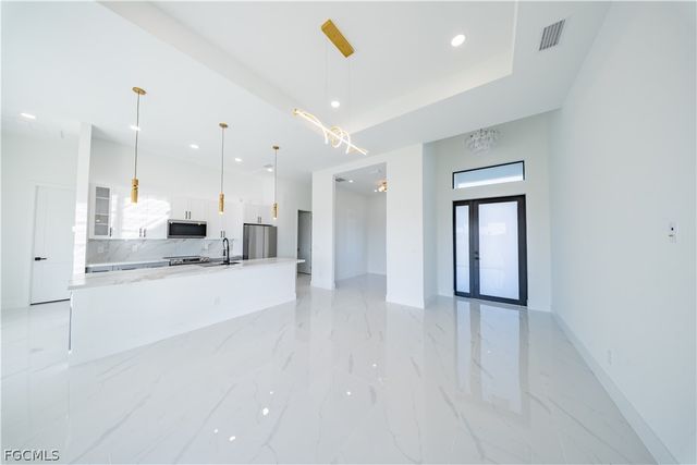 9035 E Broad CIR, Labelle, FL 33935