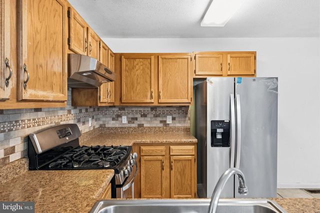 210 BELLWETHER CT, Newark, DE 19702