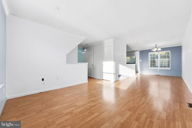 210 BELLWETHER CT, Newark, DE 19702