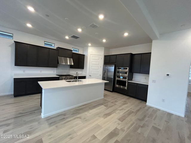 14005 N Crooked Creek Drive, Marana, AZ 85658