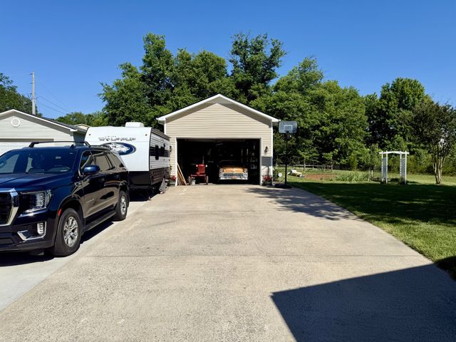 728 Winding Bluff Way, Clarksville, TN 37040