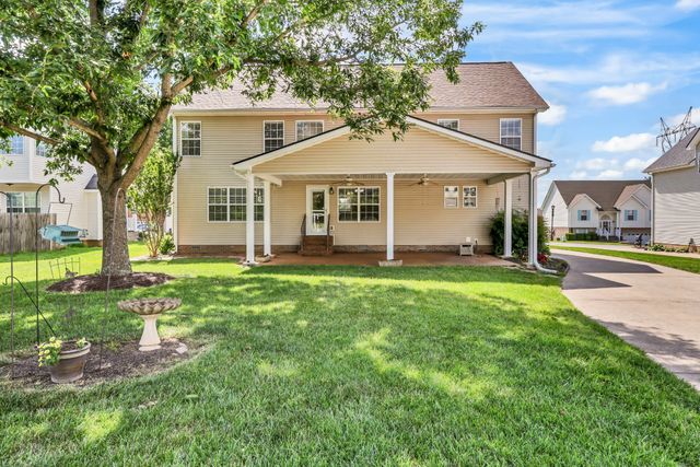 728 Winding Bluff Way, Clarksville, TN 37040