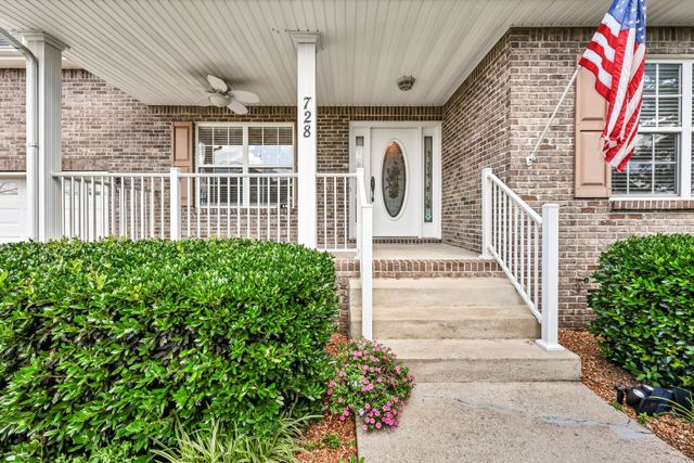 728 Winding Bluff Way, Clarksville, TN 37040