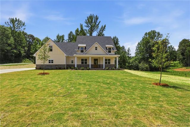 114 Grove Park Drive, Cornelia, GA 30531