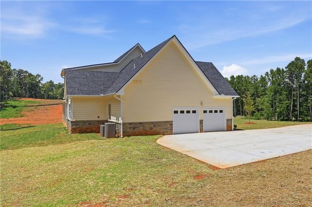 114 Grove Park Drive, Cornelia, GA 30531