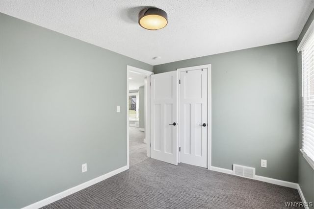 45 Hampton Parkway, Tonawanda, NY 14217