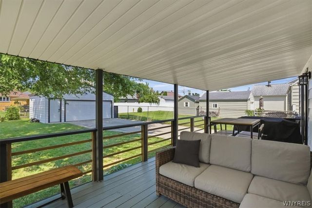 45 Hampton Parkway, Tonawanda, NY 14217