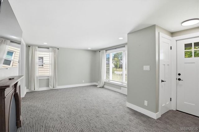 45 Hampton Parkway, Tonawanda, NY 14217