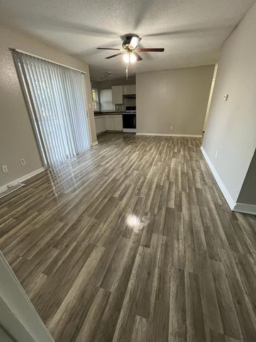 1927 22nd Street, Des Moines, IA 50310