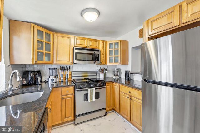 531 GREENWICH ST, Philadelphia, PA 19147
