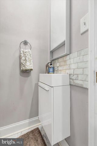 531 GREENWICH ST, Philadelphia, PA 19147