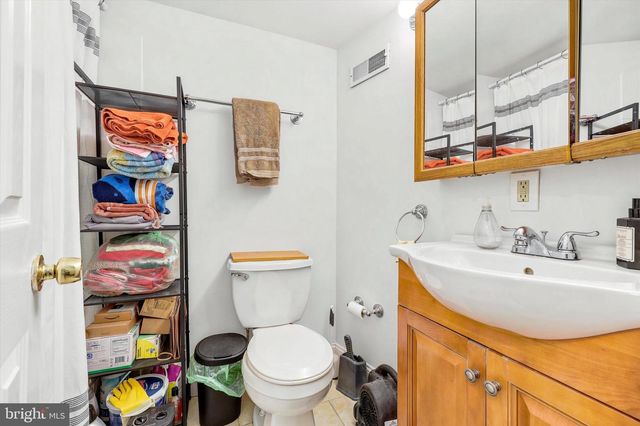 531 GREENWICH ST, Philadelphia, PA 19147
