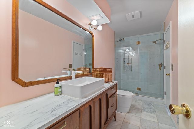 7050 Wildridge Drive, Indianapolis, IN 46256