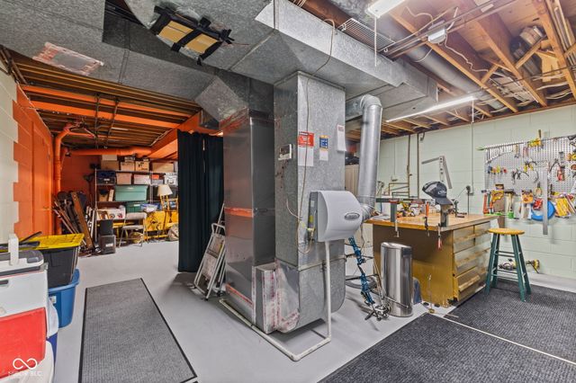 7050 Wildridge Drive, Indianapolis, IN 46256